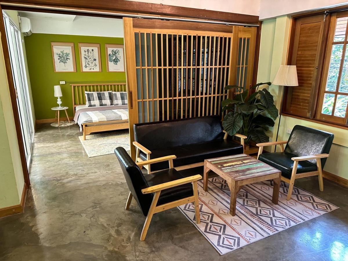 Hotel T-House Bkk 2Floors Near Bts With Swimming Pool And Free Wifi Bangkok Exterior foto