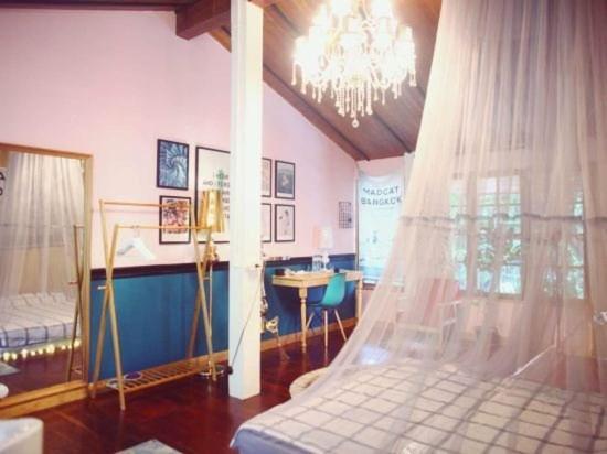 Hotel T-House Bkk 2Floors Near Bts With Swimming Pool And Free Wifi Bangkok Exterior foto