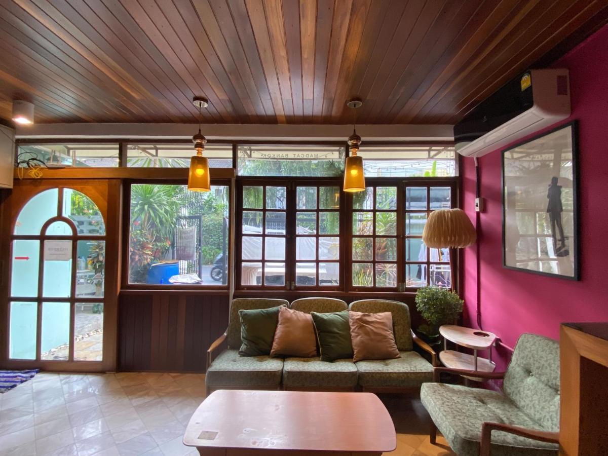 Hotel T-House Bkk 2Floors Near Bts With Swimming Pool And Free Wifi Bangkok Exterior foto